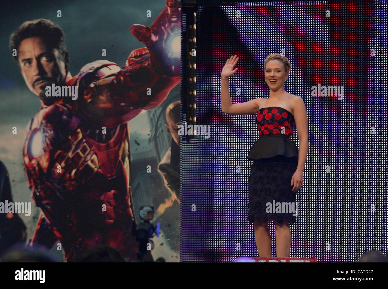 Londra, UK, 19/04/ 2012: Scarlett Johansson assiste i vendicatori assemblare - UK film premiere al La Vue Westfield, Westfield Shopping Centre Foto Stock