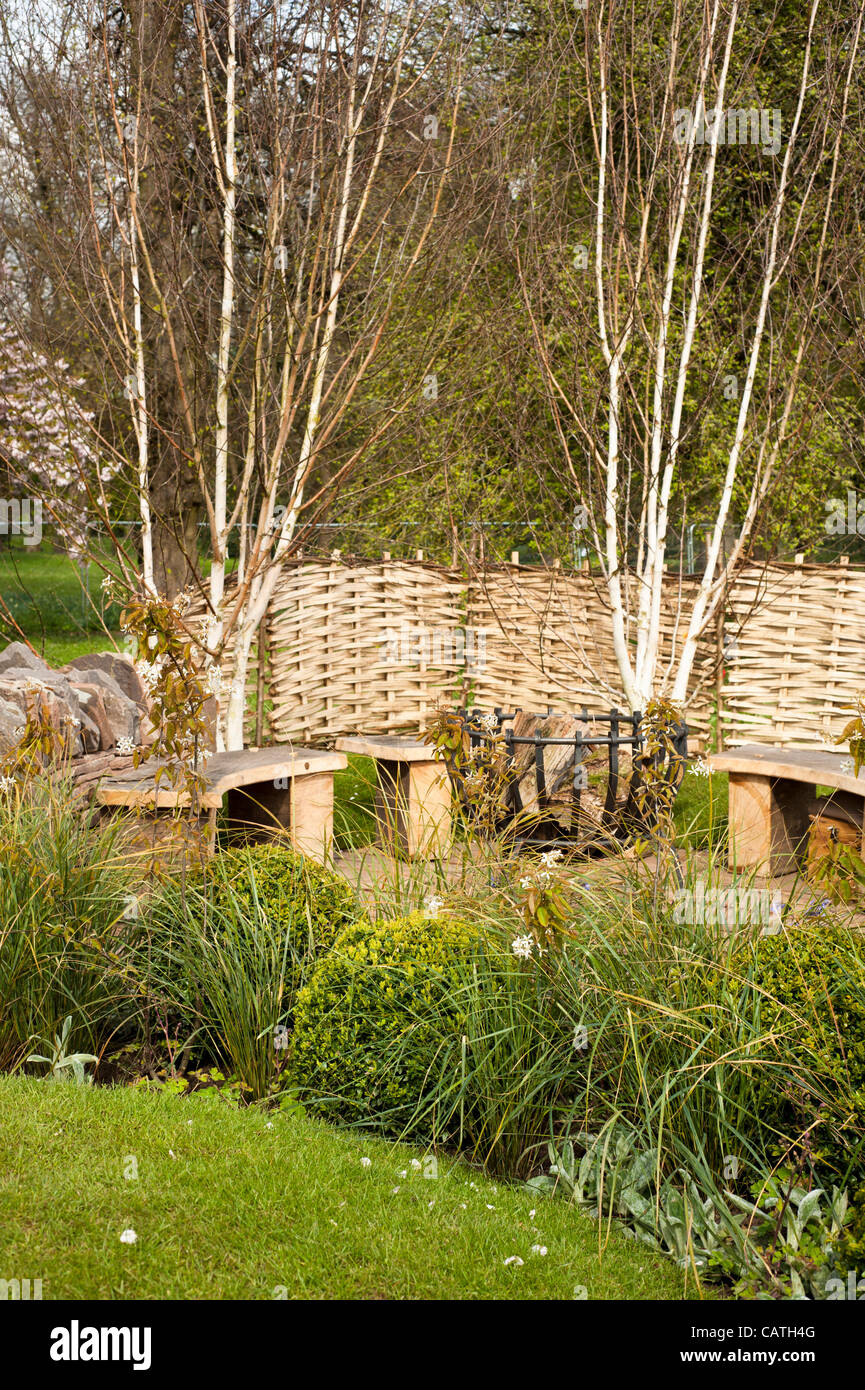 "" Naturalistico mostra giardino su Venerdì 20 Aprile 2012, il primo giorno di RHS mostrano in Cardiff Bute Park, Wales, Regno Unito. Progettato da Harry ricca, premiato con Flora Silver-Gilt medaglia e miglior spettacolo giardino. Foto Stock