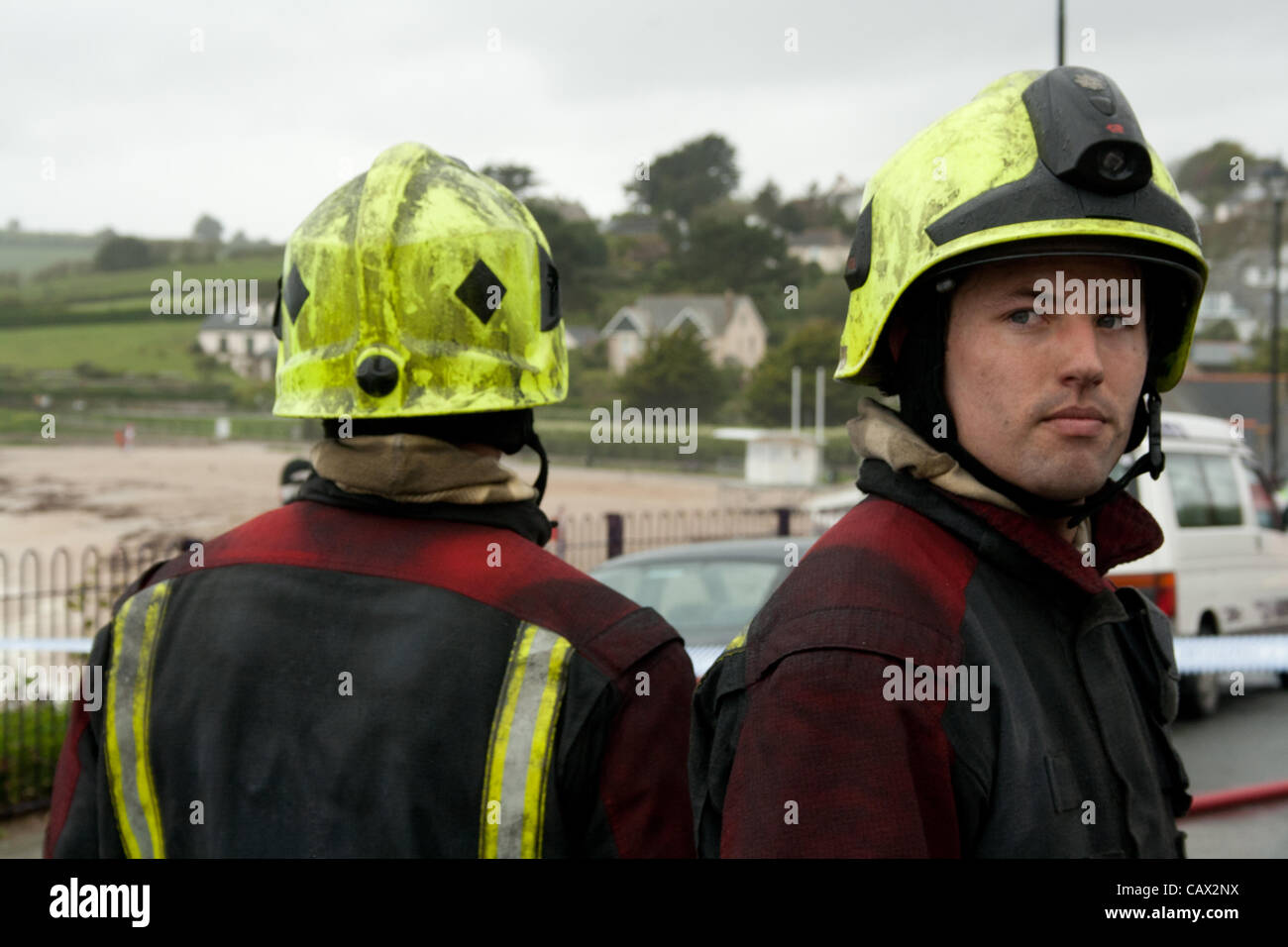 Fire a Falmouth's Beach hotel distrugge gran parte dell'edificio e il suo contenuto su Aprile 30 2012. Foto Stock