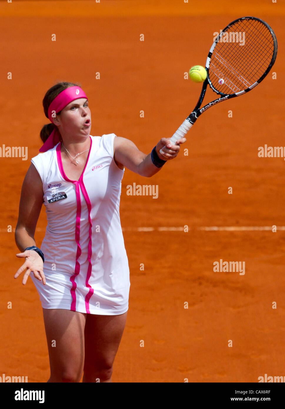 01.05.2012. Estoril, Portogallo . Estoril Open tennis Champiinship. Ayumi MORITA (JPN) fu sconfitto da Maria Joao Koehler (POR) (nella foto) da 1-6 e 5-7 in Estoril open Foto Stock