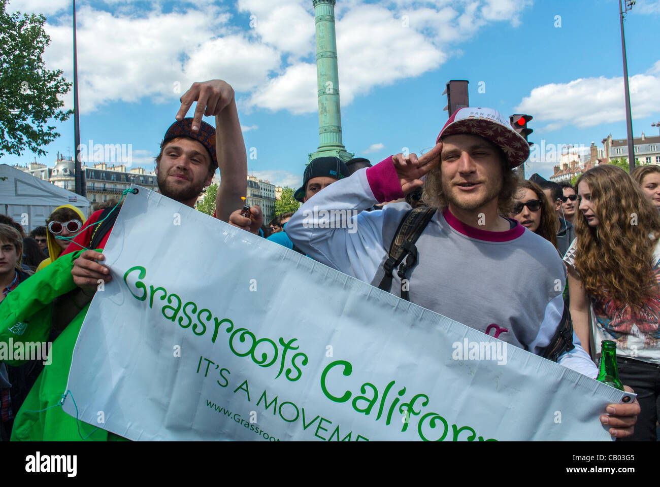 Americani del gruppo californiano 'Grassroots California' al 'World Cannabis March for Marijuana Legalisation', protesta per la marijuana medica Foto Stock