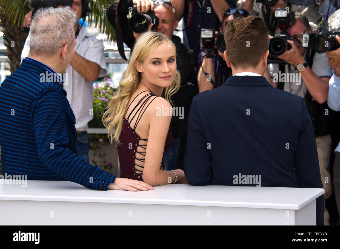 L-R: Jean-Paul Gaultier (designer), Diane Kruger (attrice) e Ewan McGregor (attore) a photocall del Cannes Palm D'Or giuria sessantacinquesimo Cannes Film Festival 2012 16/Mag/2012 Palais des Festival di Cannes, Francia Foto Stock