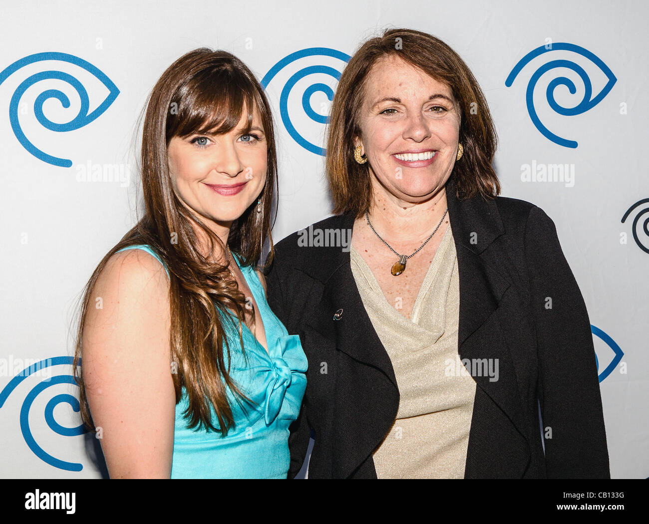 17 maggio 2012 - Arlington, Texas, Stati Uniti - Kellie Martin e Carole Hart al Time Warner Media Upfront Cabletime media evento presso il privato sociale Ristorante a Dallas, in Texas. (Credito Immagine: © Dan Wozniak/ZUMAPRESS.com) Foto Stock