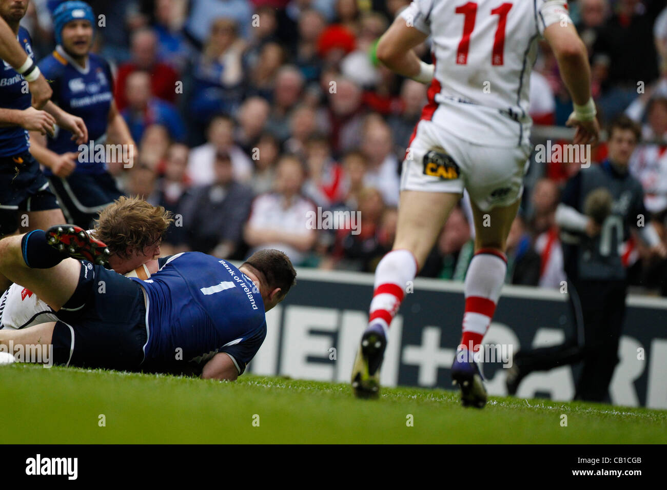 19.05.2012 Twickenham, Londra. Rugby Union. Leinster Rugby v Ulster Rugby. Cian HEALY del Leinster Rugby punteggi a provare durante la Heineken Cup finale tra Leinster Rugby e Ulster rugby a Twickenham. Foto Stock