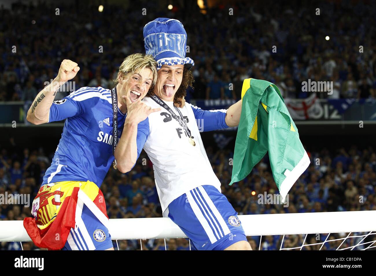 Fernando Torres, Chelsea9 , David Luiz, Chelsea4 Jubel, Freude, Emotionen, Feiern, Lachen, jubelt, freuen, reisst die Arme hoch, ballt die Faust FC Bayern MUENCHEN - Chelsea FC (3 -4 )n.E Fussball Herren UEFA Champions League Finale, stadio Allianz Arena di Monaco, 19.05.2012 CL Saison 2011/2012 Fotograf Foto Stock