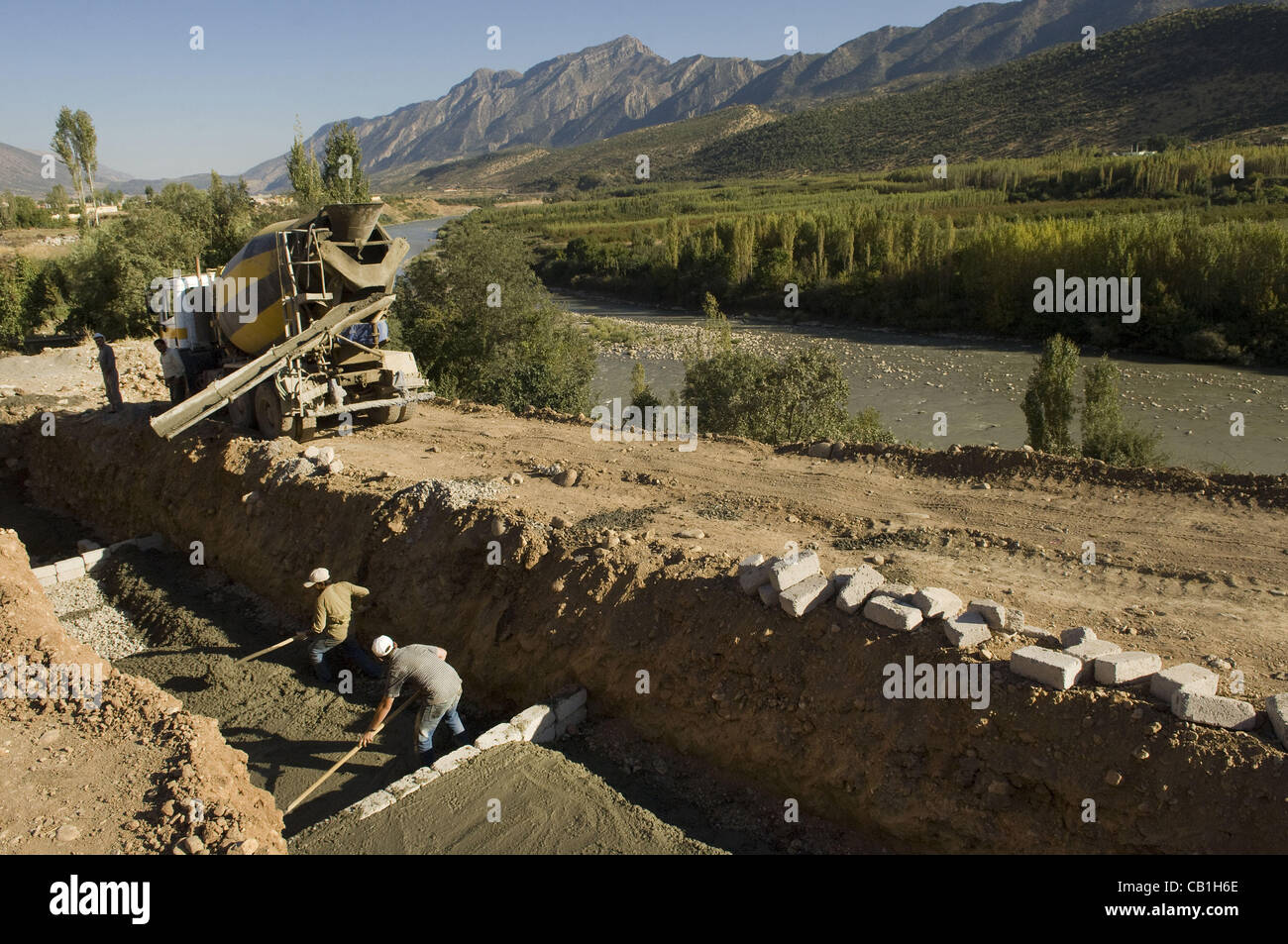 Ottobre 3, 2009 - Erbil, curda nel nord Iraq - regione curda dell'Iraq settentrionale è stata sviluppando ad un ritmo molto più veloce che a il meno stabile la parte meridionale del paese, l'espansione economica ha visto ambiziosi progetti di costruzione di scuole private e di un nuovo aeroporto internazionale, l'investimento Foto Stock