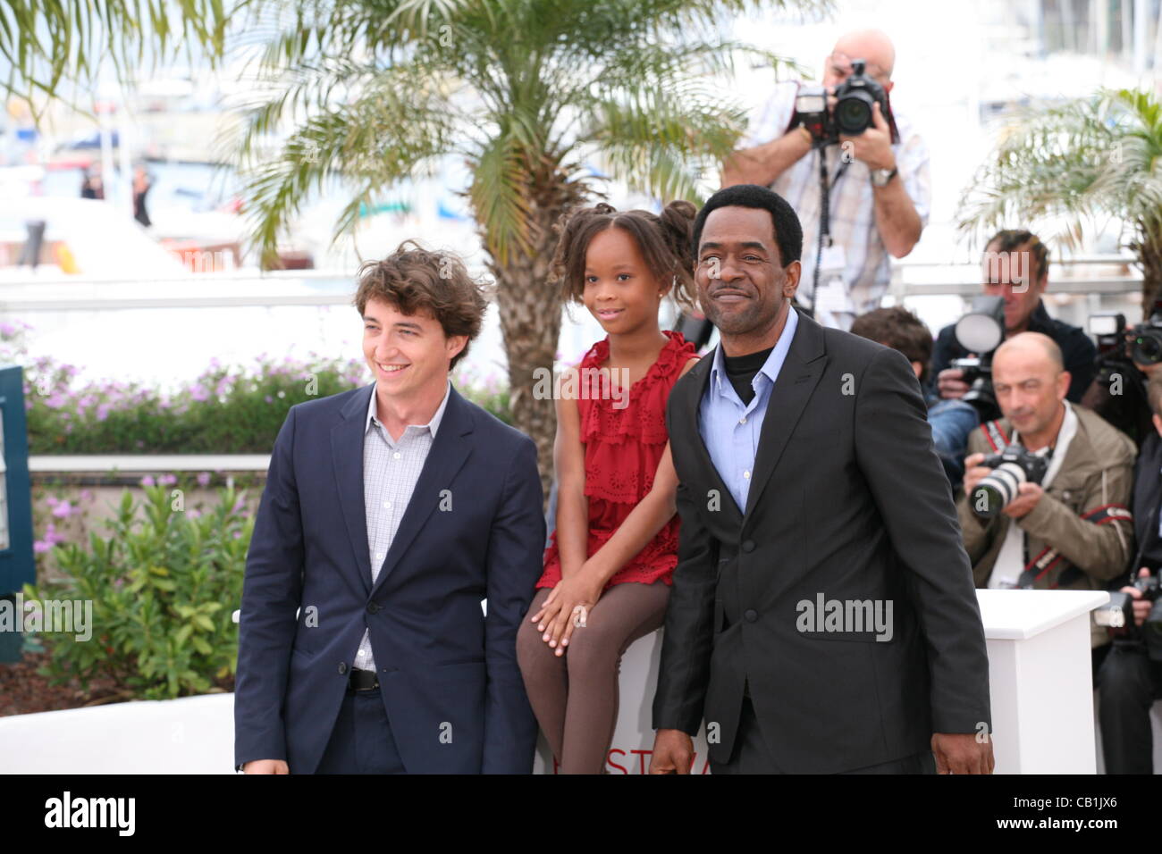 Direttore Benh Zeitlin, attrice Quvenzhané Wallis e attore Dwight Henry presso le bestie del sud selvaggio film photocall al sessantacinquesimo Festival del Cinema di Cannes. Photocall Sabato 19 Maggio 2012 a Cannes Film Festival, Francia. Foto Stock