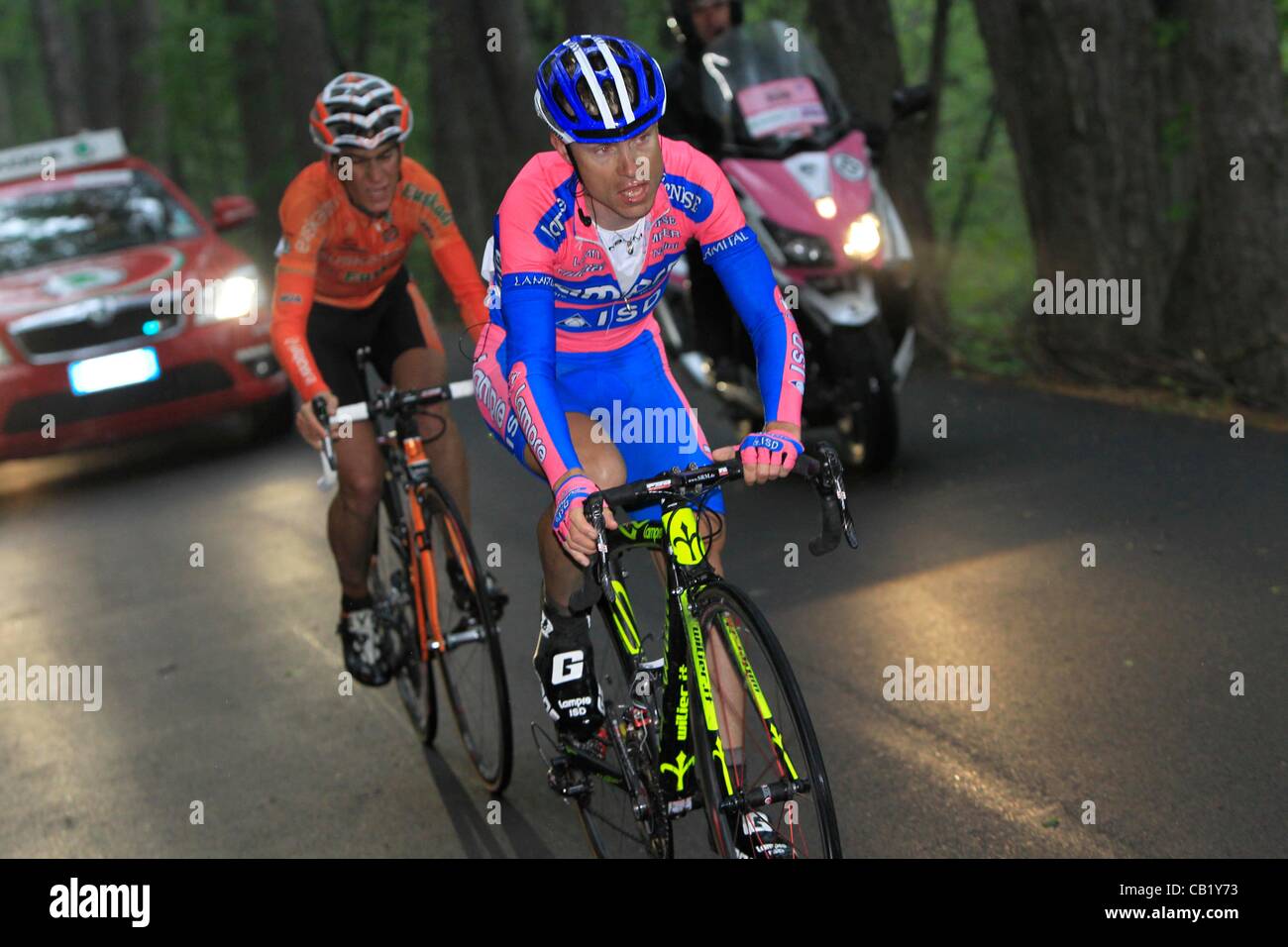 21.05.2012. Piani dei Resinelli. Giro dItalia stadio 15. Busto Arsizio ai piani dei Resinelli . Lampre - Isd 2012, Euskaltel 2012, Damiano Cunego, Amets Txurruka, Piani dei Resinelli Foto Stock