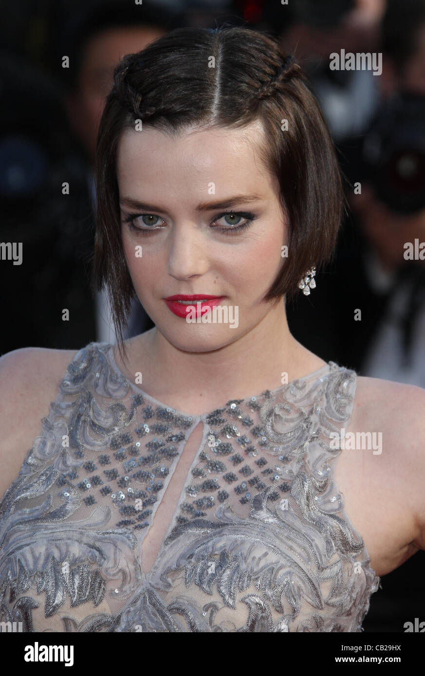 ROXANE MESQUIDA SULLA STRADA PREMIERE CANNES FILM FESTIVAL 2012 PALAIS DES FESTIVAL CANNES Francia 23 Maggio 2012 Foto Stock