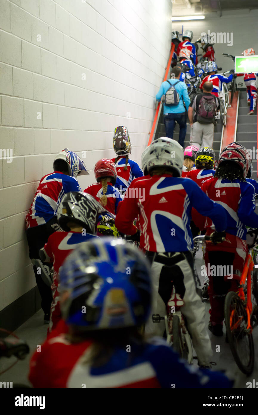 23.05.2012 Birmingham, Inghilterra. Team GBR formazione durante l'UCI BMX Campionati del mondo presso il National Indoor Arena. Foto Stock