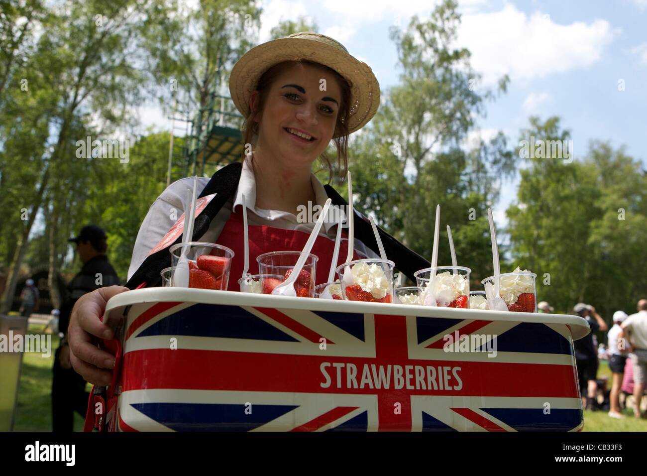 27.05.2012 Wentworth, Inghilterra. Le fragole venduti nel giorno finale della BMW campionato di PGA. Foto Stock