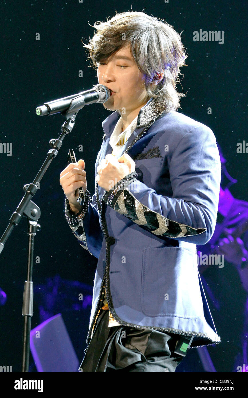 27 maggio 2012 - Orillia, Canada - cantante Taiwanese Samuel Toi esegue al Casino Rama. (JKP/N8N) Foto Stock