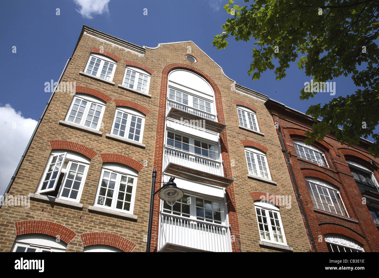 Magazzino convertito edifici su Bermondsey Street, Londra, Regno Unito Foto Stock