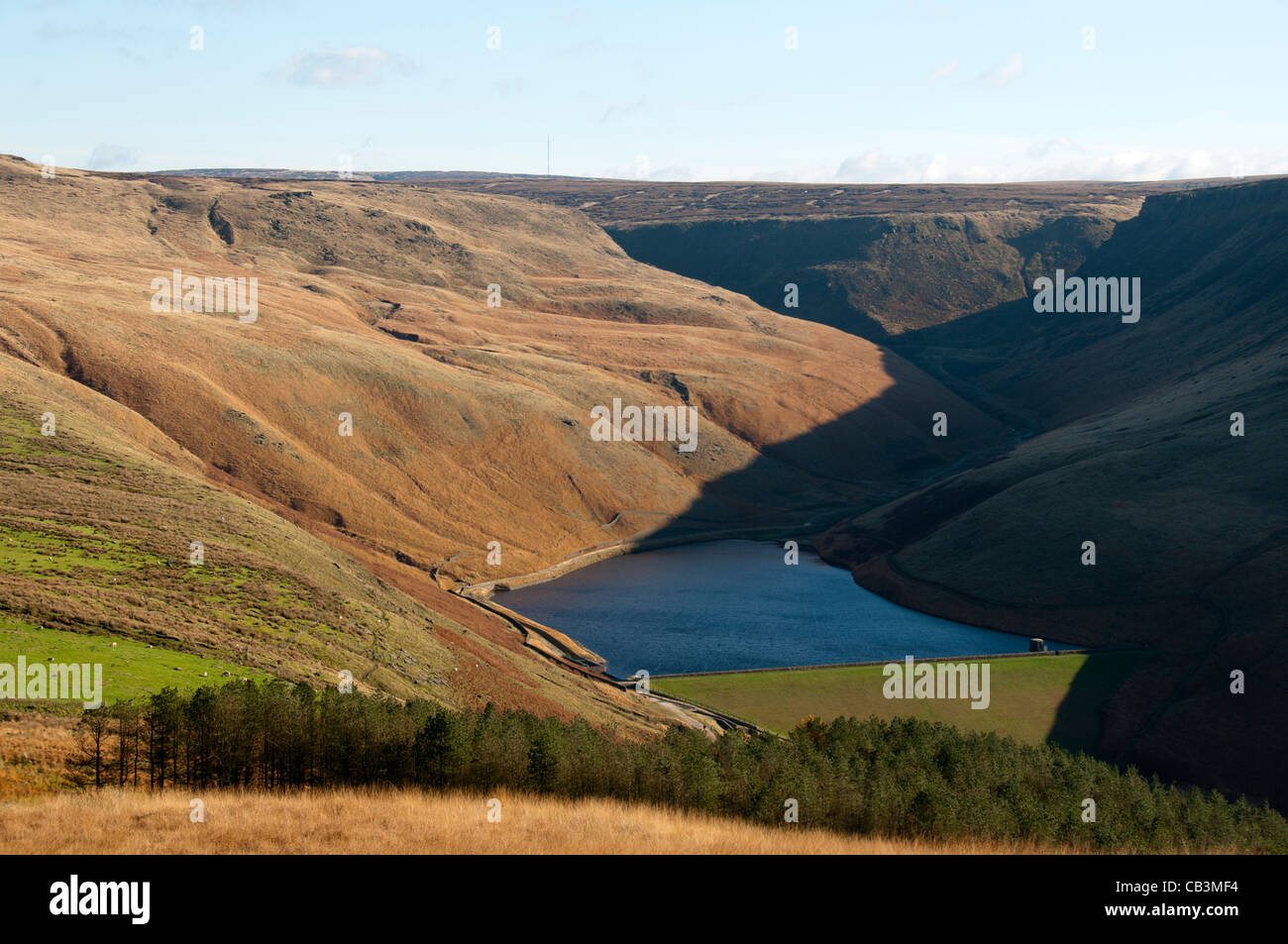Saddleworth Moor e serbatoio Greenfield, Saddleworth, Oldham distretto, Greater Manchester, Inghilterra, Regno Unito Foto Stock