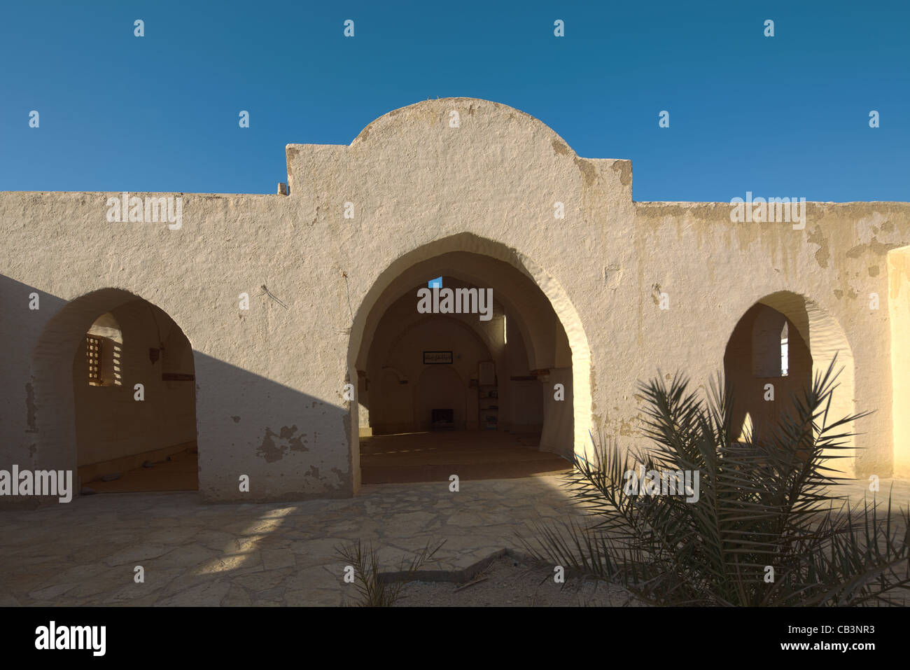 La moschea di cortile a Basata eco-lodge, Golfo di Aqaba, South Sinai, Egitto Foto Stock