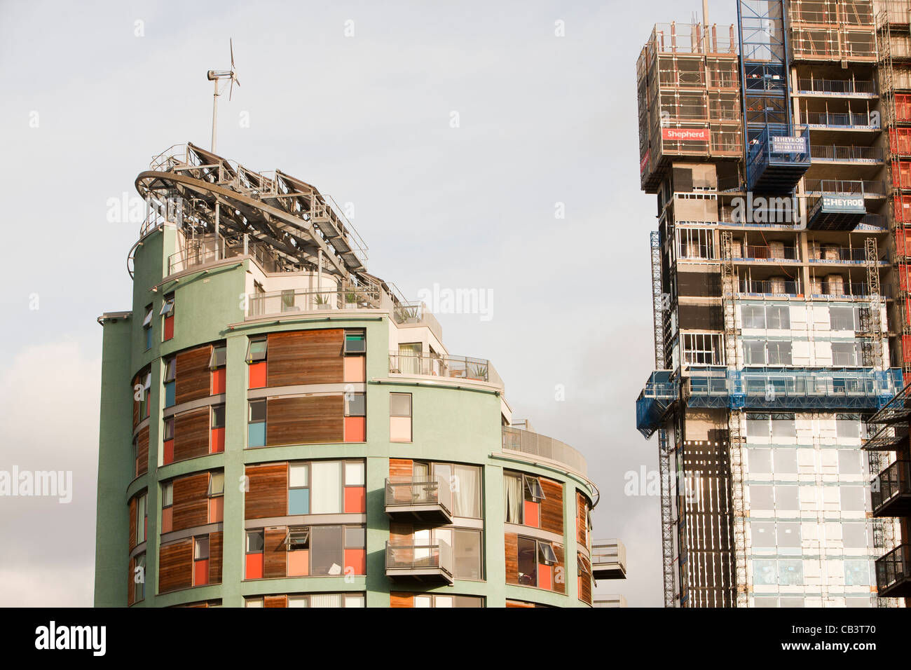 Il verde è un edificio a uso misto accanto allo sviluppo per la stazione ferroviaria di Oxford Road in Manchester. Esso contiene 32 appartamenti con tripl Foto Stock