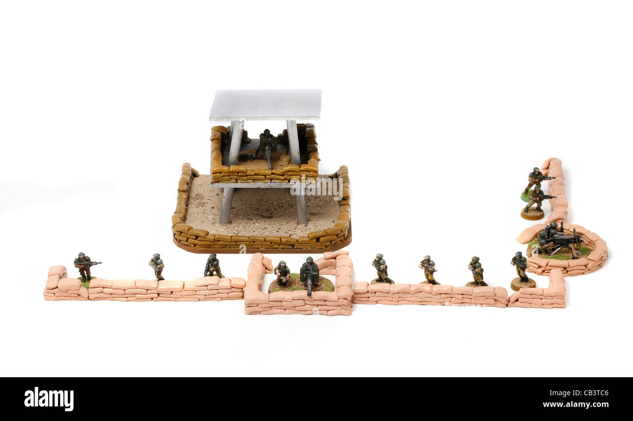 Fatto a mano su misura di contrappeso barricate per 28mm Warhammer 40 K Guardia Imperiale Foto Stock