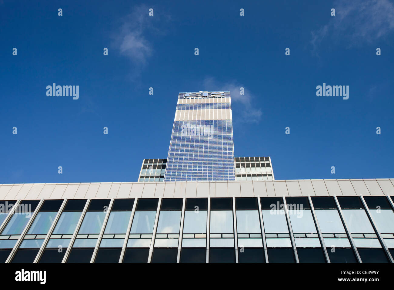 La Cooperativa CIS Tower a Manchester, UK. La torre è stata oggetto nel 7000 di pannelli solari e genera abbastanza elettrico verde Foto Stock