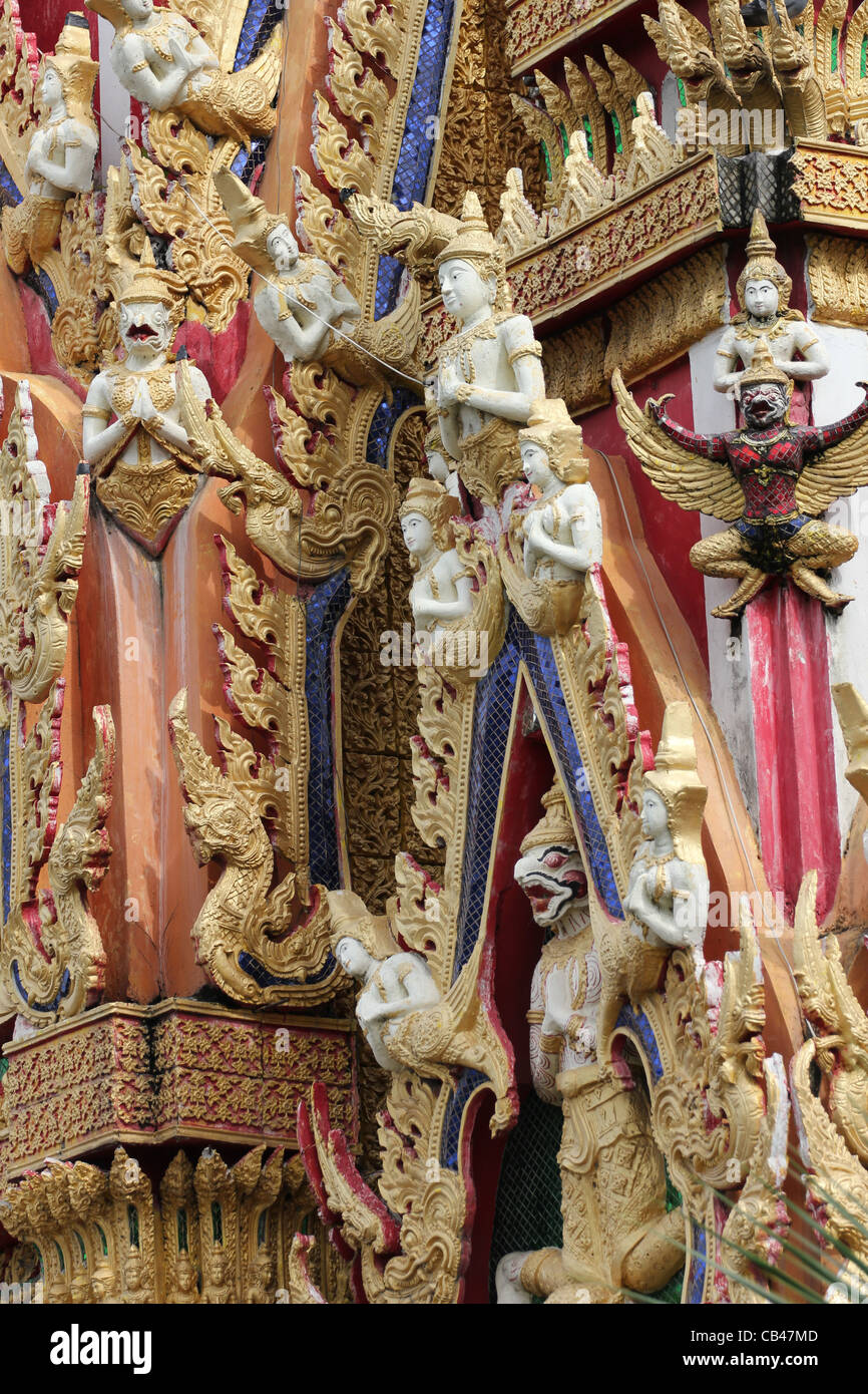 Wat Seekan tempio buddista a Bangkok, in Thailandia. Foto Stock