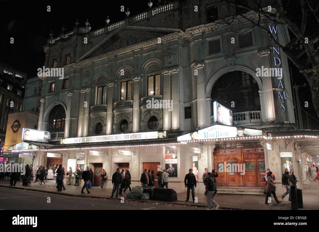 La guida Miss Daisy mostra al Wyndhams Theatre London Novembre 2011 Foto Stock