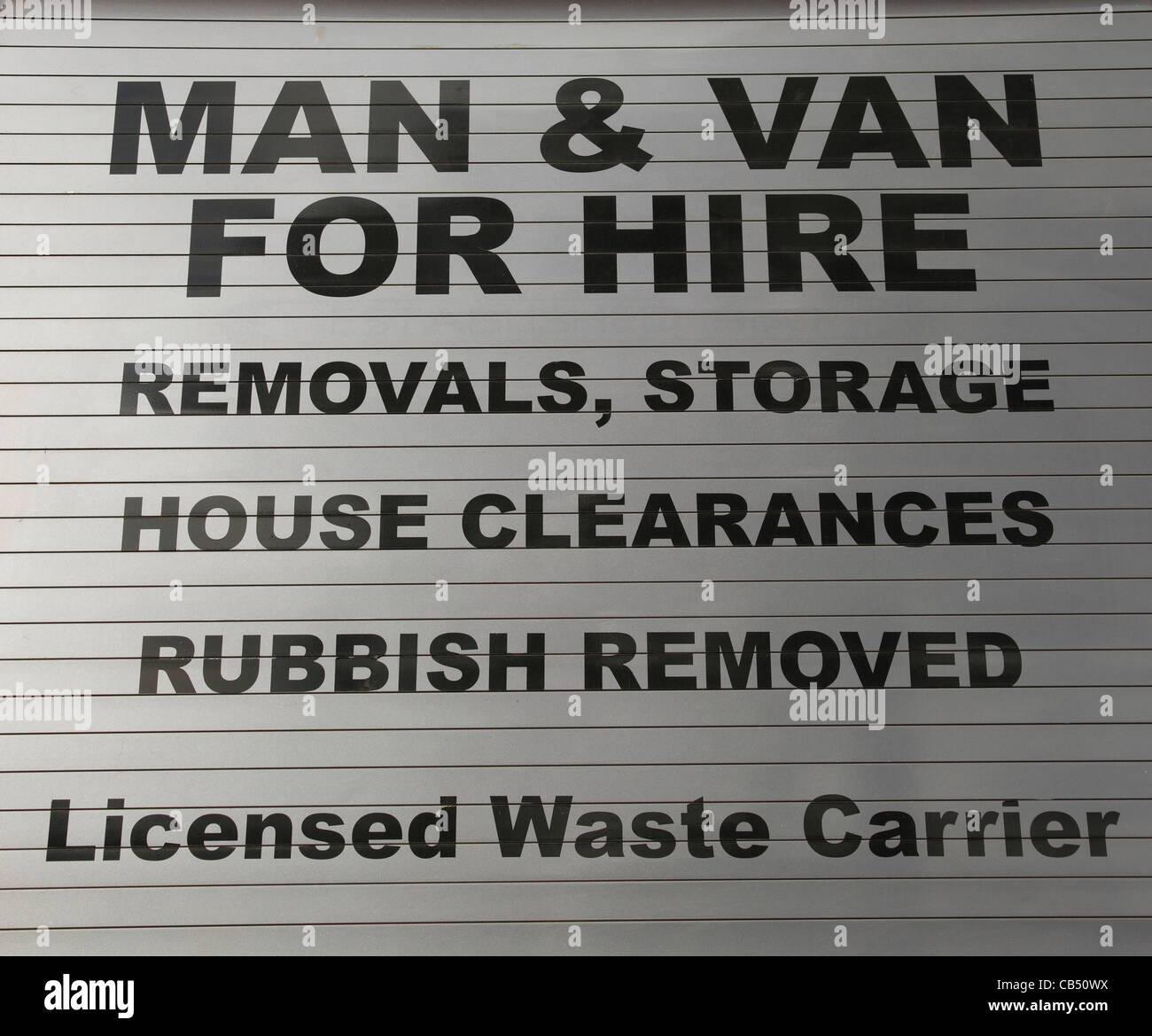 Un uomo & van a noleggio in una città del Regno Unito. Foto Stock