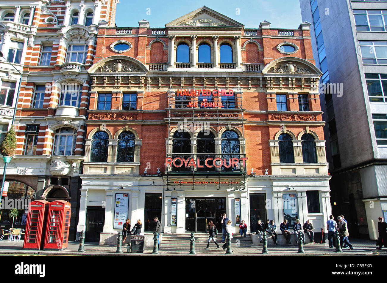Royal Court Theatre, Sloane Square, Chelsea, Royal Borough di Kensington e Chelsea, Greater London, England, Regno Unito Foto Stock