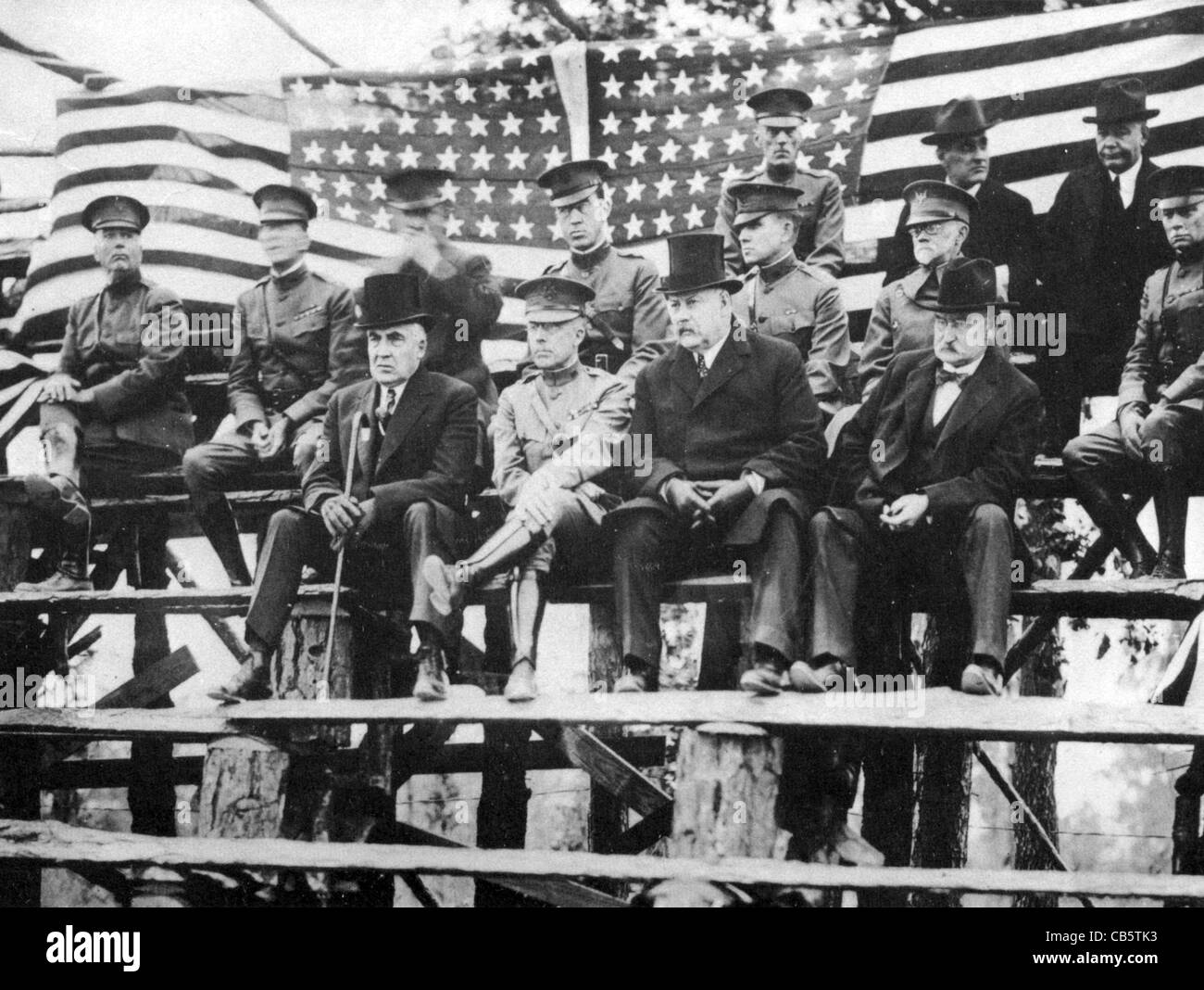 Il presidente statunitense Warren Harding fila anteriore sinistra accanto alla maggiore generale Gordon, Giovanni settimane e Albert caduta - vedere la descrizione riportata di seguito Foto Stock