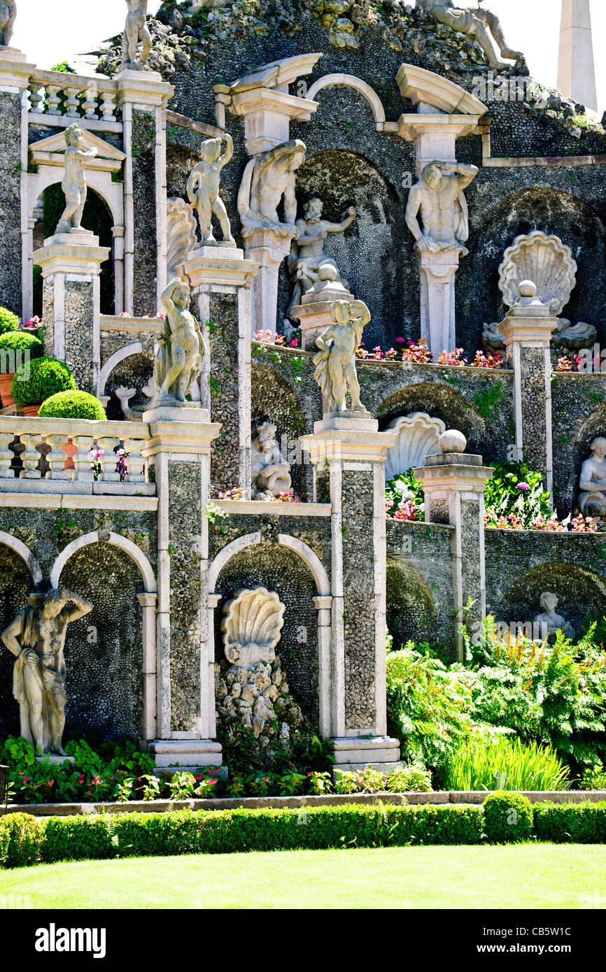 Isola Bella,città,Palace,Giardino,Imbarcadero,popolare giornata fuori,Isola,Lago Maggiore,Lago di Maggiore,laghi italiani,l'Italia,l'Europa Foto Stock