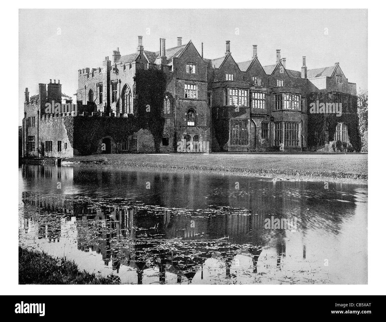 Castello di Broughton medieval Manor House Inghilterra moated il fossato Tudor Foto Stock