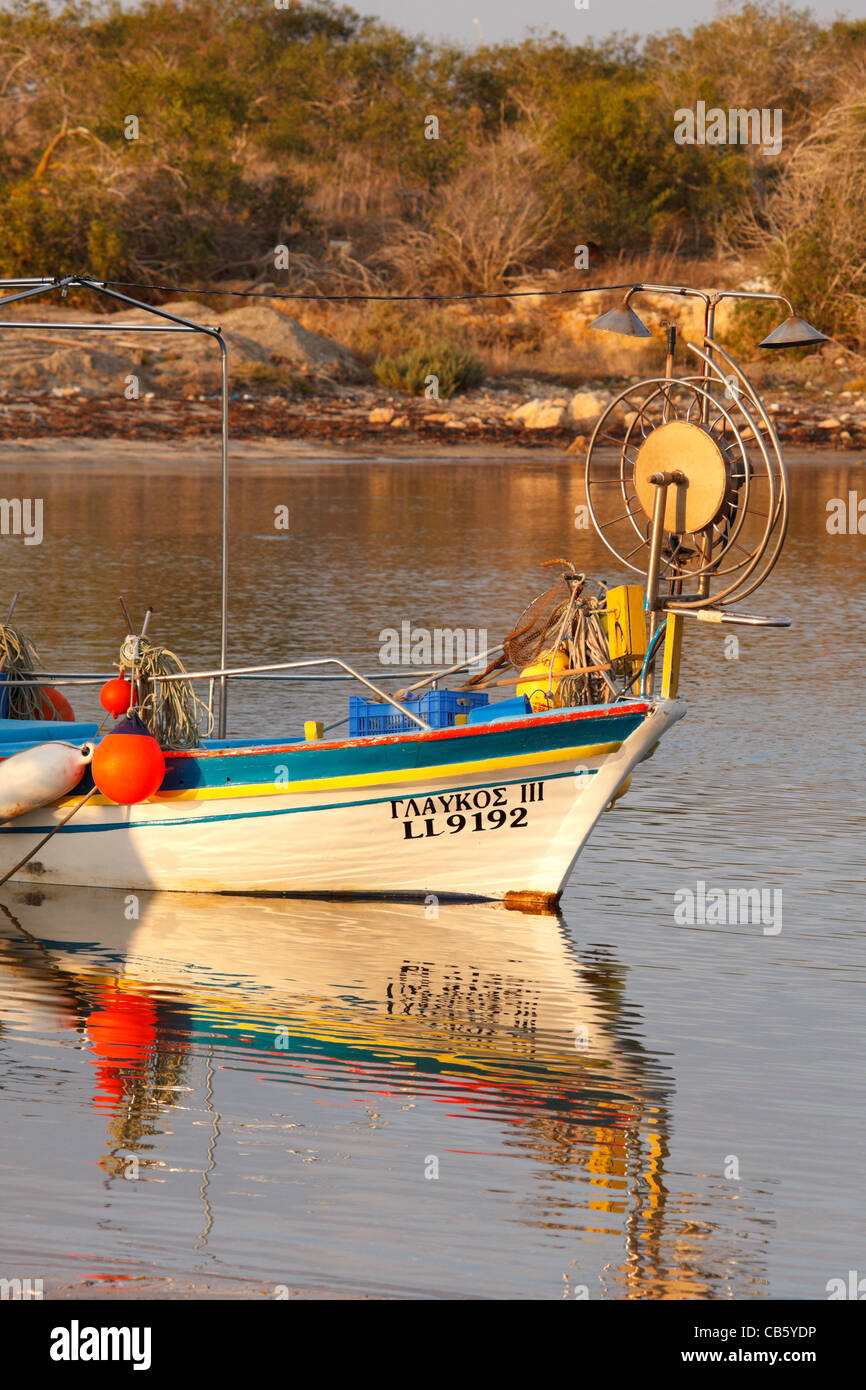 Barche da pesca a Potamos Creek, Agia Napa Cipro Foto Stock