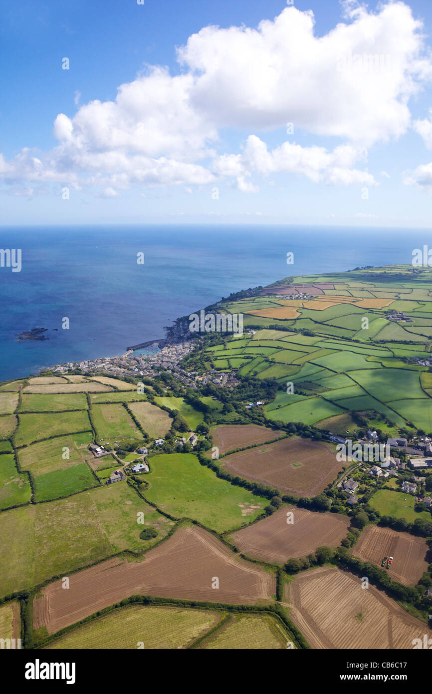 Foto aerea del litorale vicino a Mousehole, Cornwall, Southwest England, UK, Regno Unito, GB Gran Bretagna, Isole britanniche Foto Stock