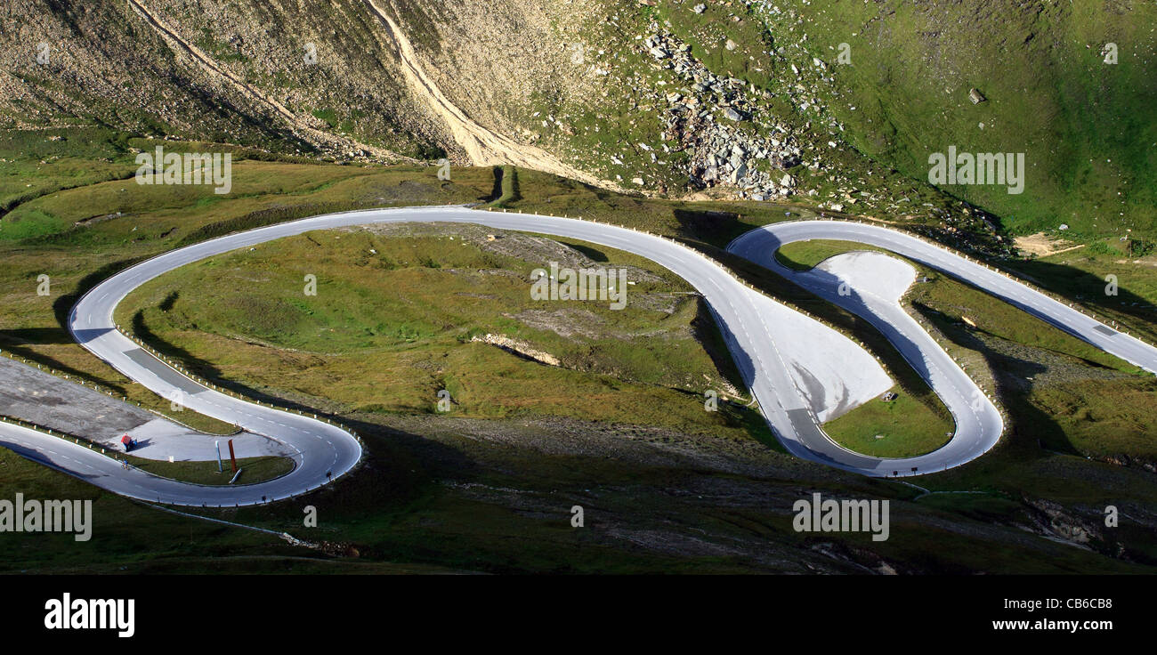 Vista estiva di alta - Strada alpina del Großglockner. Austria. Foto Stock