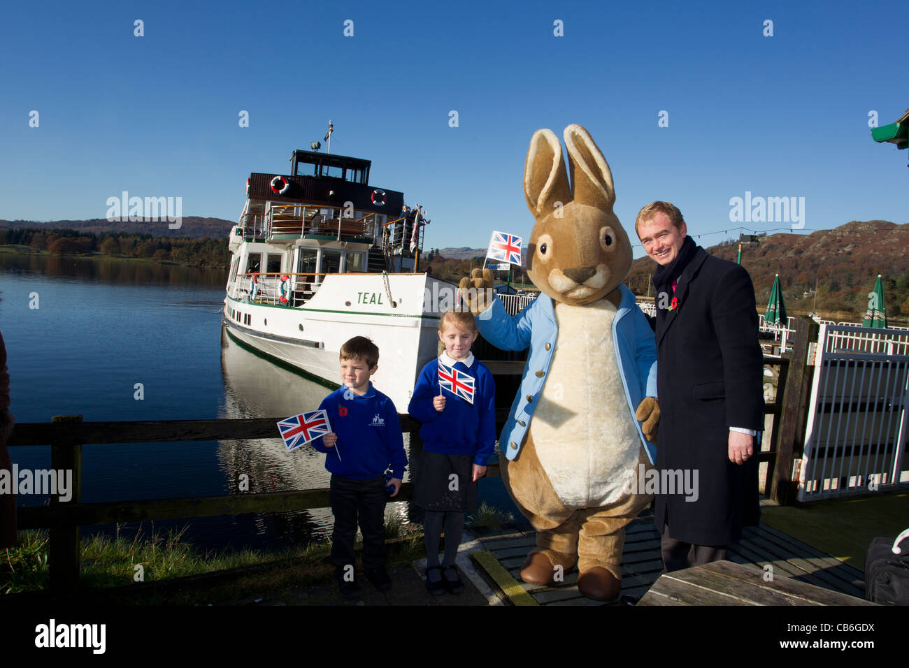 Peter Coniglio dal Beatrix Potter books Tim Farron liberali democratici MP Westmorland e Lonsdale Foto Stock