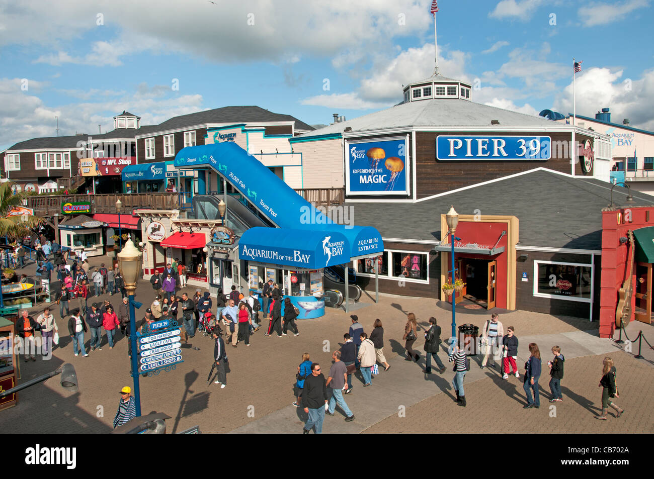 Pier 39 centro commerciale popolare attrazione turistica di San Francisco in California.USA American Stati Uniti d'America Foto Stock