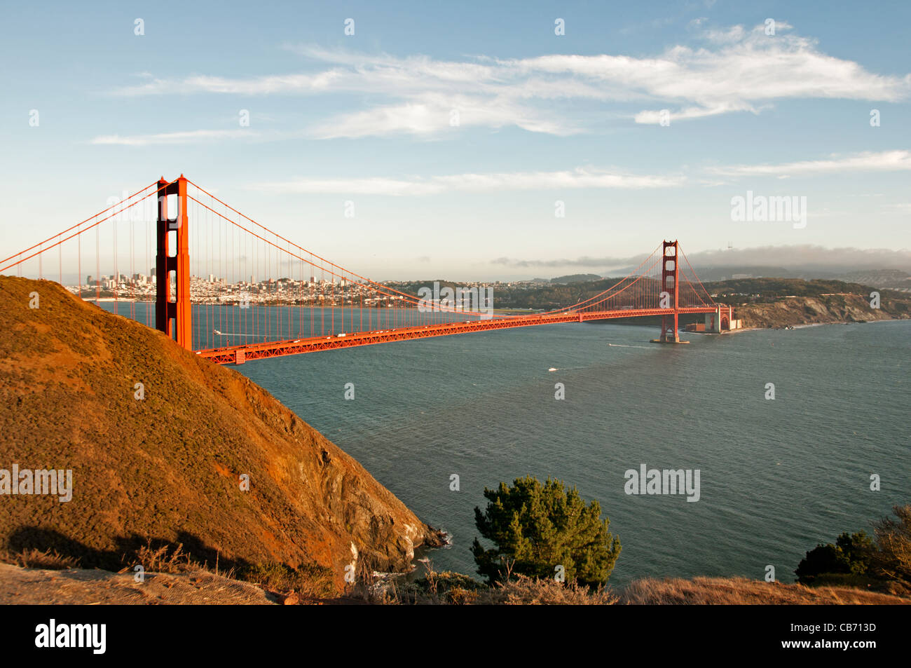 Golden Gate Bridge di San Francisco Bay California Sea Port Harbour USA American Stati Uniti d'America Foto Stock