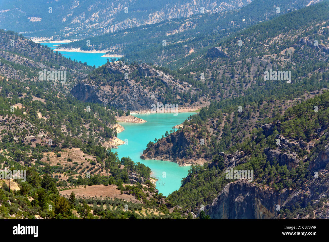 Vista panoramica della diga di Ermenek lago sul fiume Göksu Turchia Foto Stock