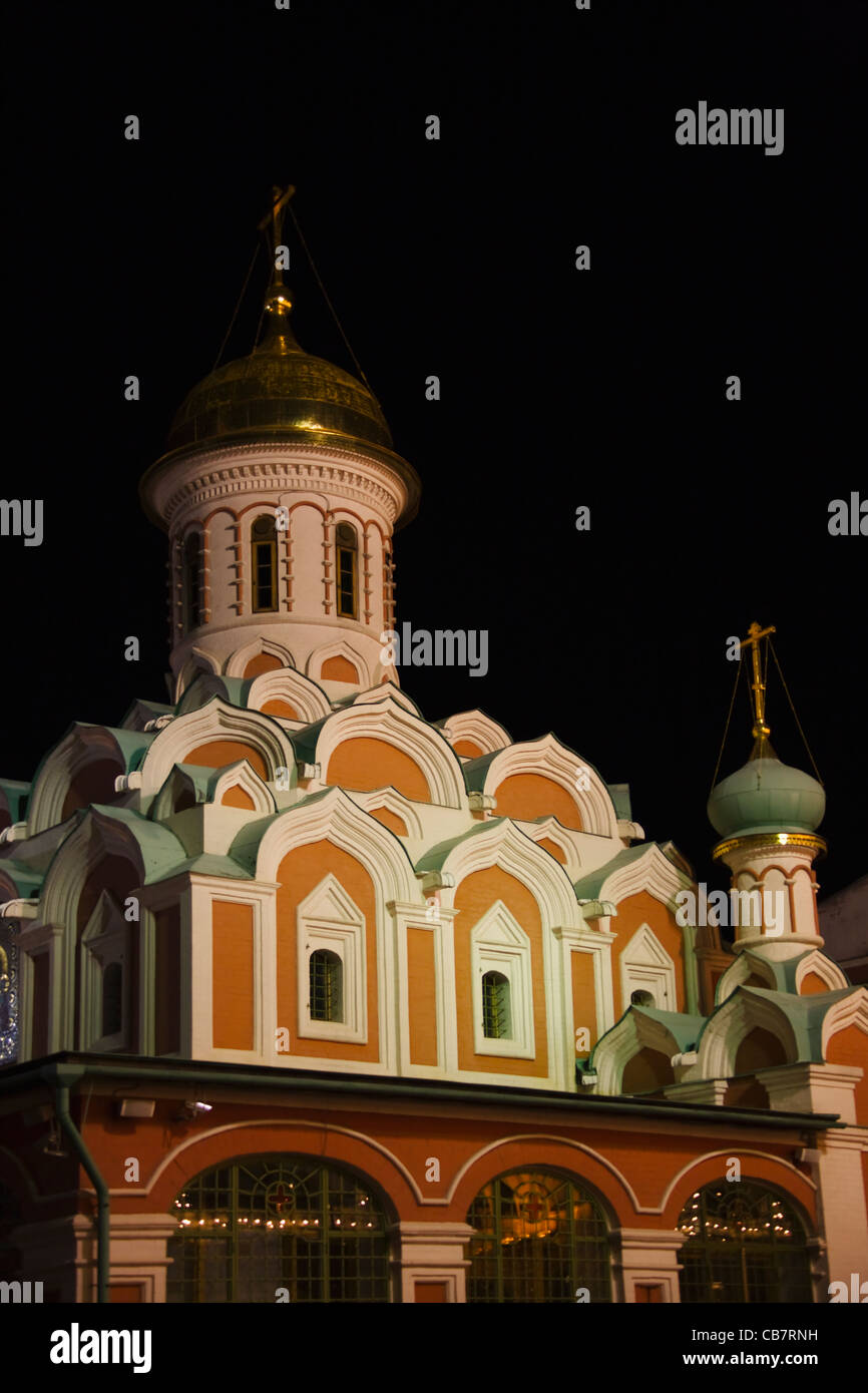 Vista notturna della Cattedrale di Kazan nella Piazza Rossa di Mosca, Russia Foto Stock