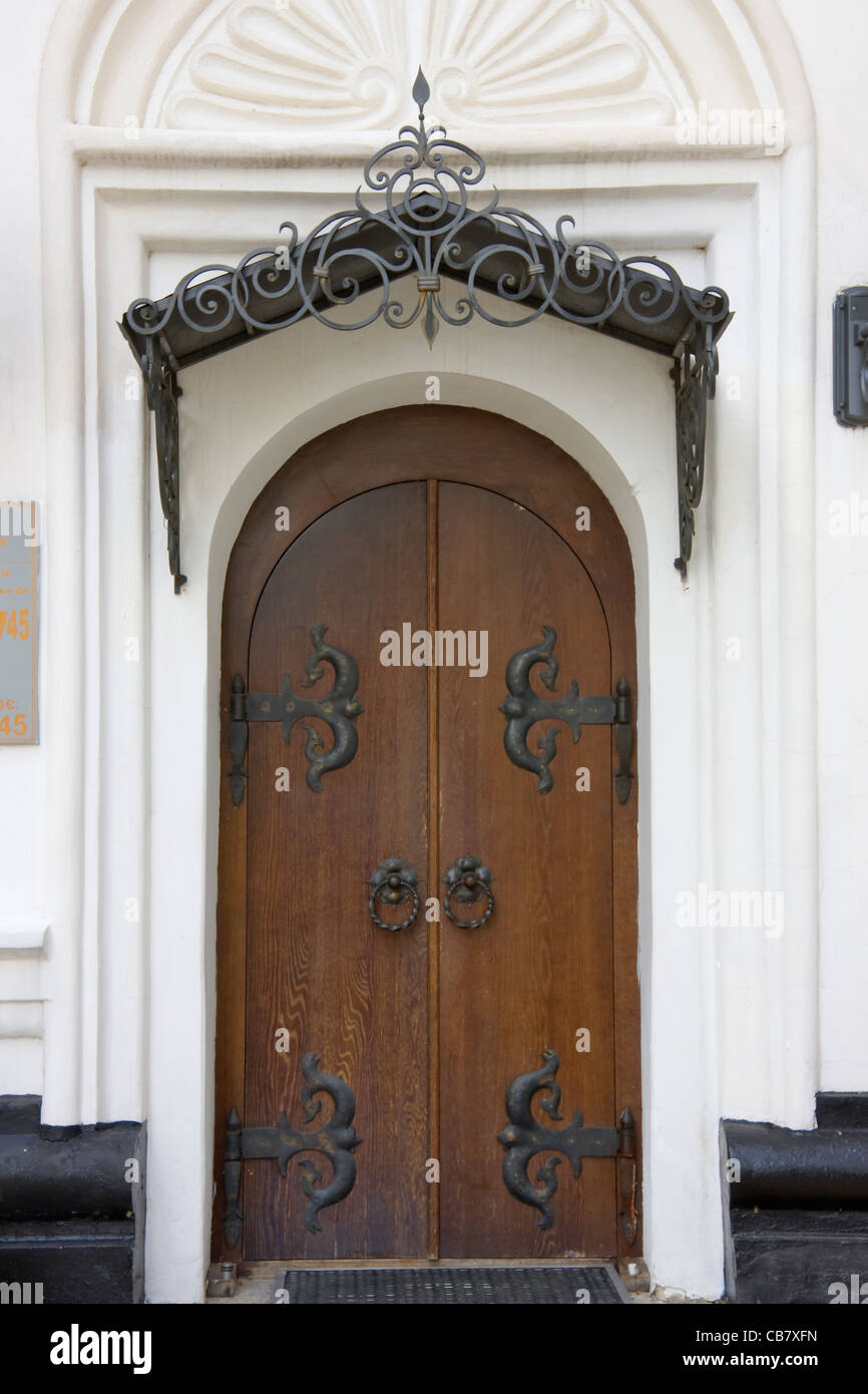 Porta in Kiev Pechersk Lavra, Sito Patrimonio Mondiale dell'UNESCO, Kiev, Ucraina Foto Stock