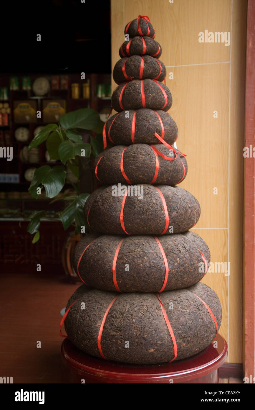 Cina Yunnan Lijiang piramide di tè torte Foto Stock