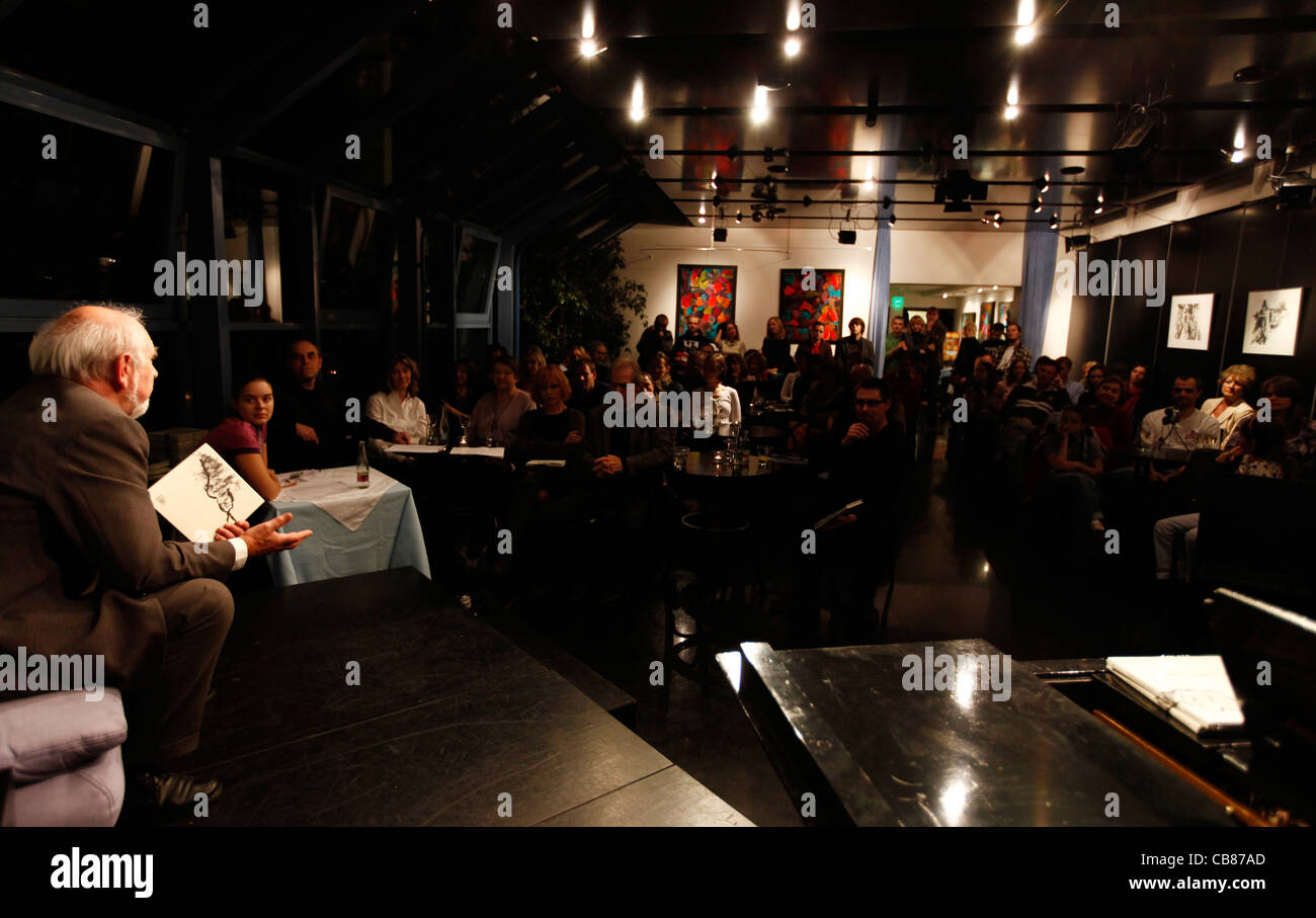 Prenota, poesia, traduzione, letteratura, arte, Robert Frost (CTK foto/Petr Mlch) Foto Stock