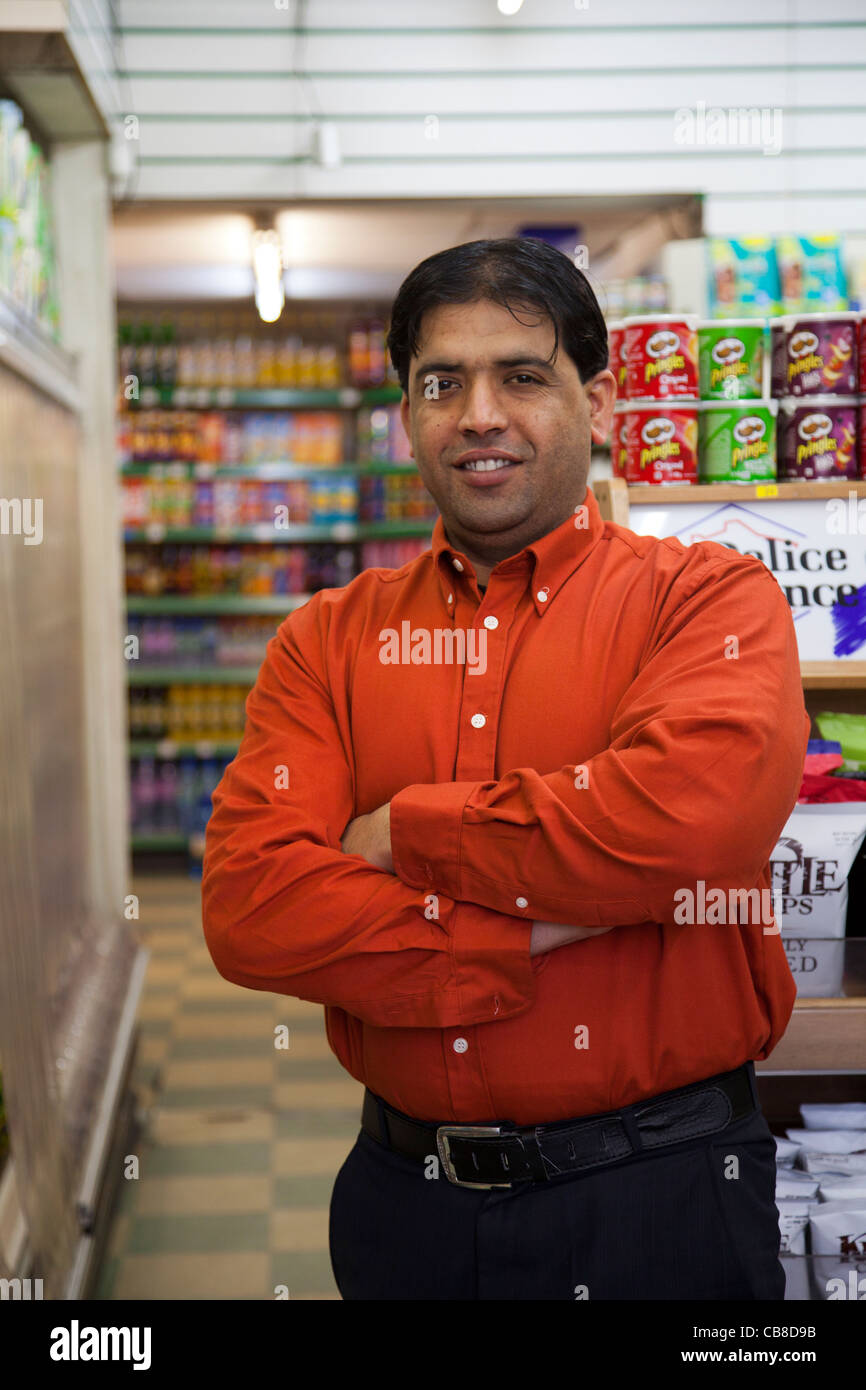 Cornershop proprietario Foto Stock