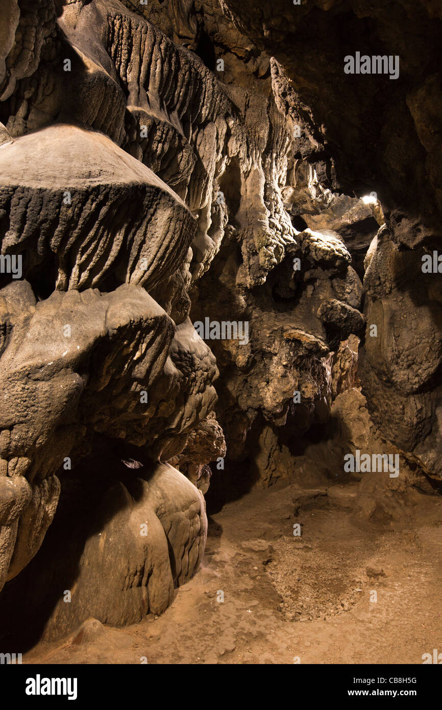 India, Meghalaya, East Khasi Hills, Cherrapunji, all'interno di grotte Mawsmai Foto Stock