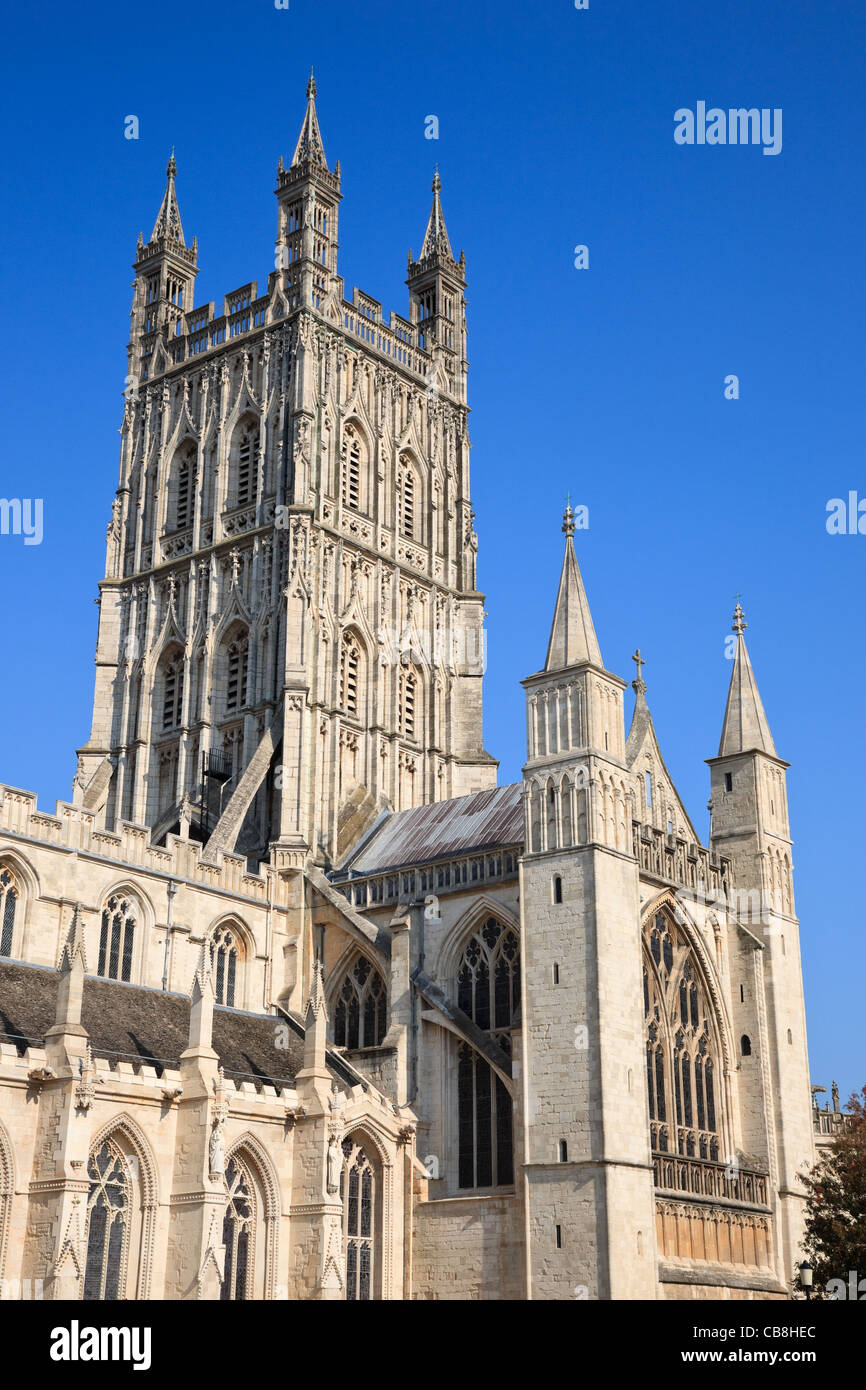 Chiesa cattedrale di San Pietro e la Santa e indivisibile Trinità torre. Donisthorpe England Regno Unito Gran Bretagna Foto Stock