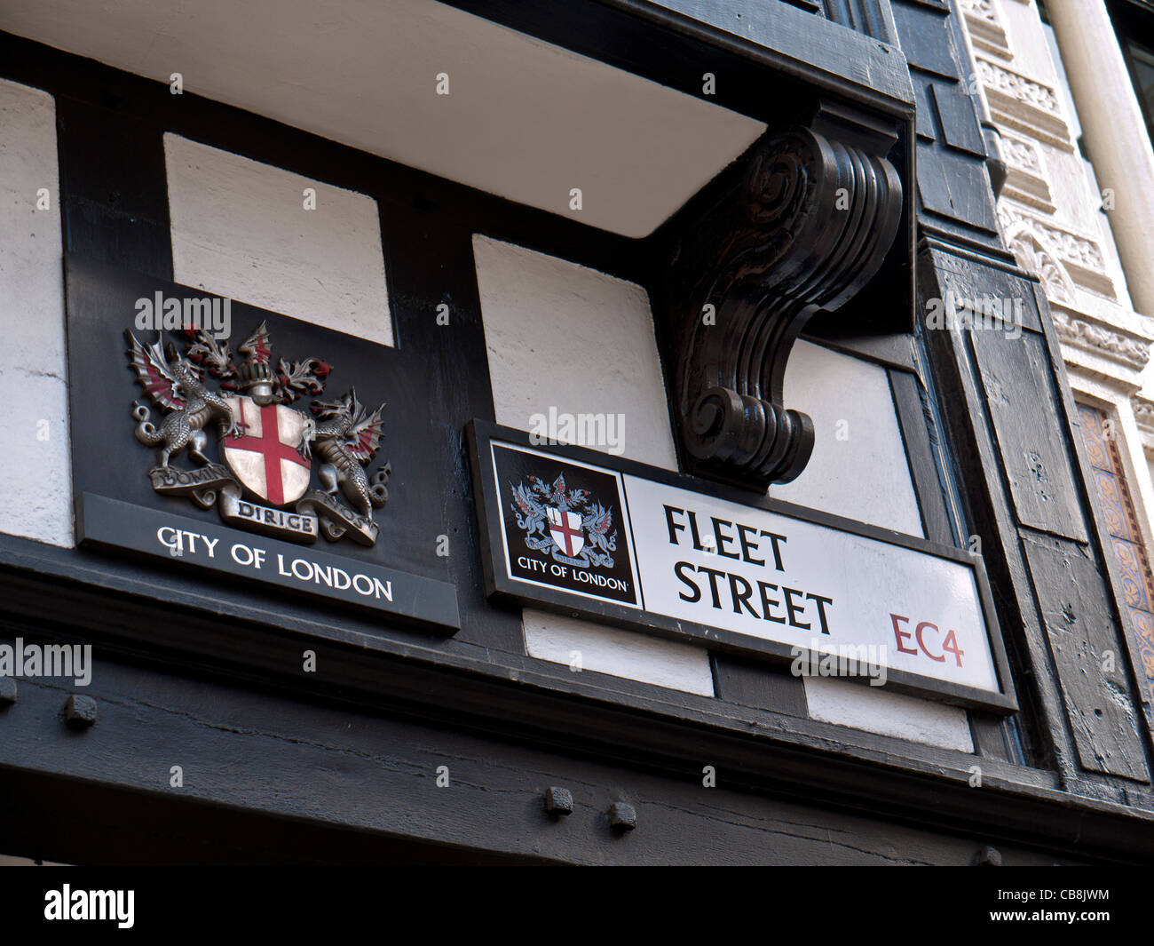 Fleet Street segno e la città di Londra Crest London EC4 REGNO UNITO Foto Stock