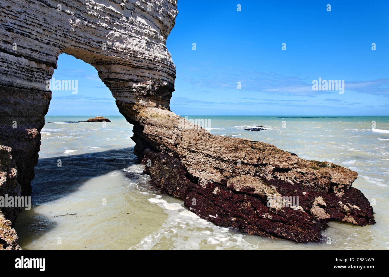 Arco Naturale in Etretat sulla parte superiore della costa della Normandia nel nord della Francia. Foto Stock