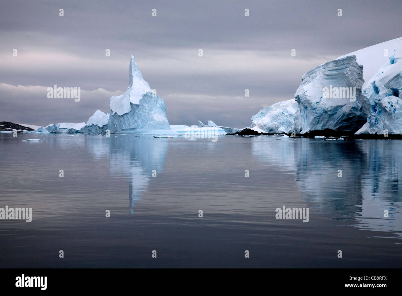 Iceberg nel Lemaire Channel / Kodak Gap, Antartide Foto Stock