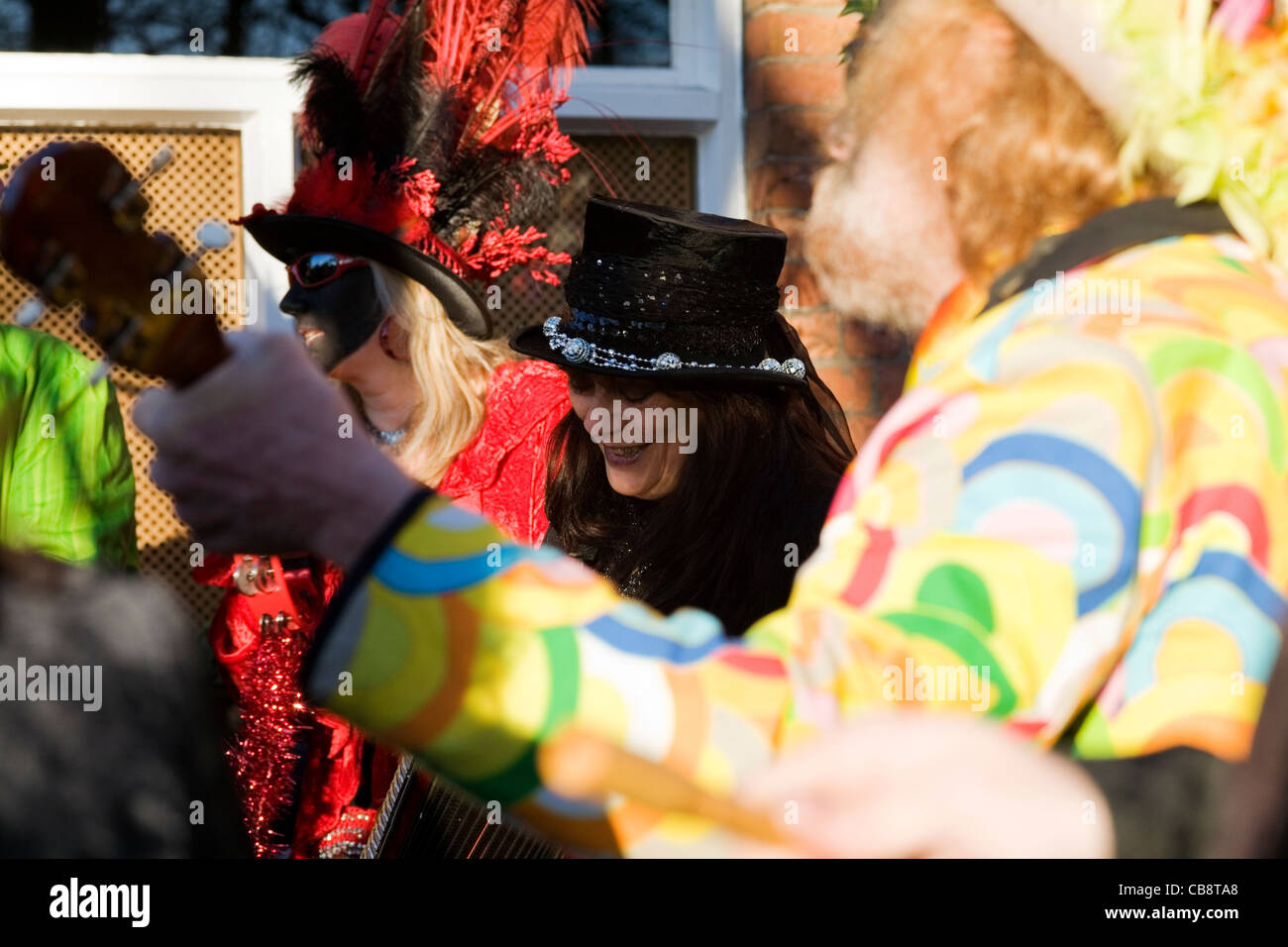 Maiale nero Morris uomini ballando sul Boxing Day Foto Stock