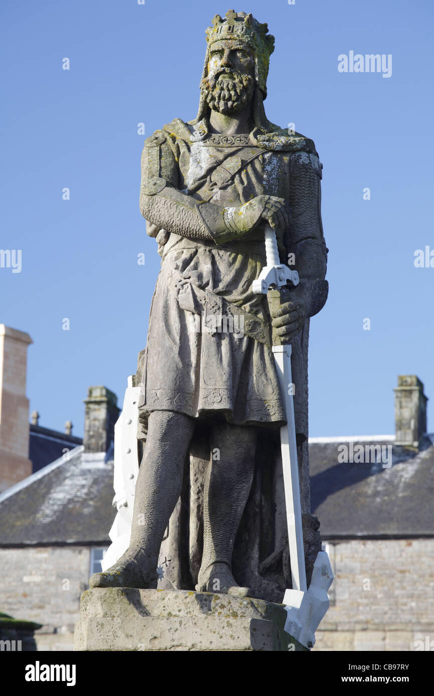 Statua di Re Robert the Bruce sulla spianata del Castello di Stirling, Scozia, Regno Unito Foto Stock