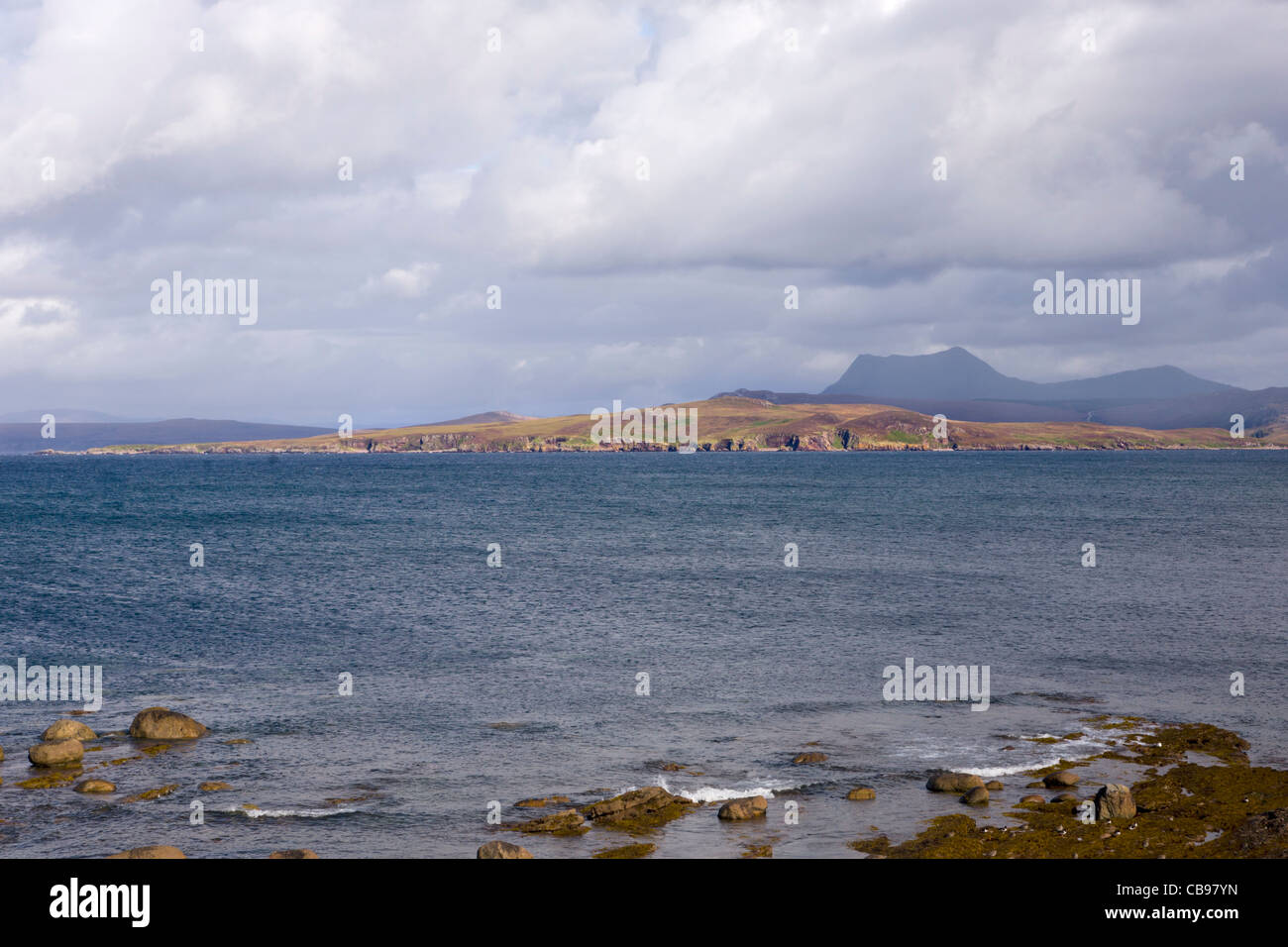 Aultbea Regno Unito Scozia GB Gruinard Island nella baia di Gruinard Island dove antrace è stato rilasciato durante il WW2 Foto Stock