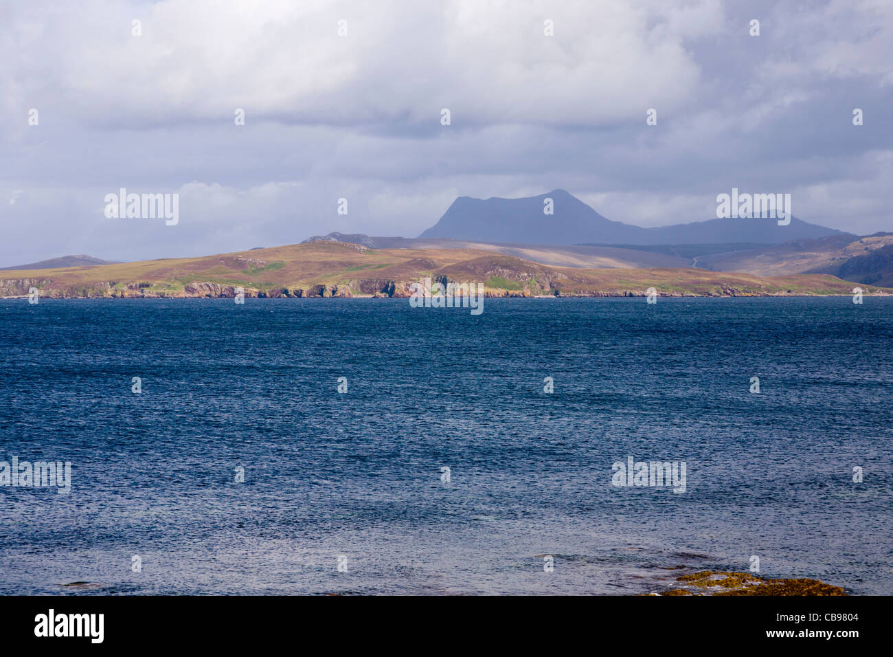 Aultbea Regno Unito Scozia GB Gruinard Island nella baia di Gruinard Island dove antrace è stato rilasciato durante il WW2 Foto Stock